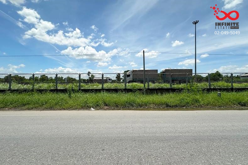 For SaleLandPathum Thani,Rangsit, Thammasat : Land for sale, 6 rai 218 square wa, Soi Khlong Si Tawan Ok 23, Kanchanaphisek Road