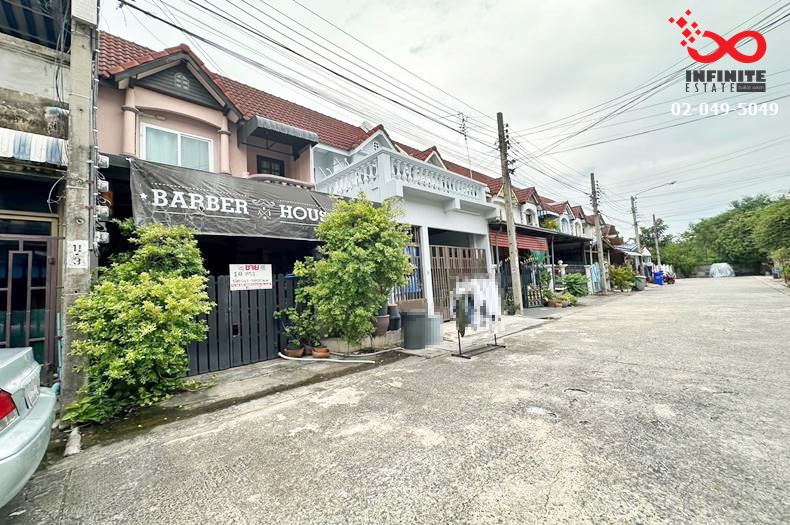 For SaleTownhomeChaengwatana, Muangthong : Townhouse for sale, 2 floors, area 18 square wah, Tharapwatthana Village, Chaeng Watthana Road, Soi Chaeng Watthana-Pak Kret 17
