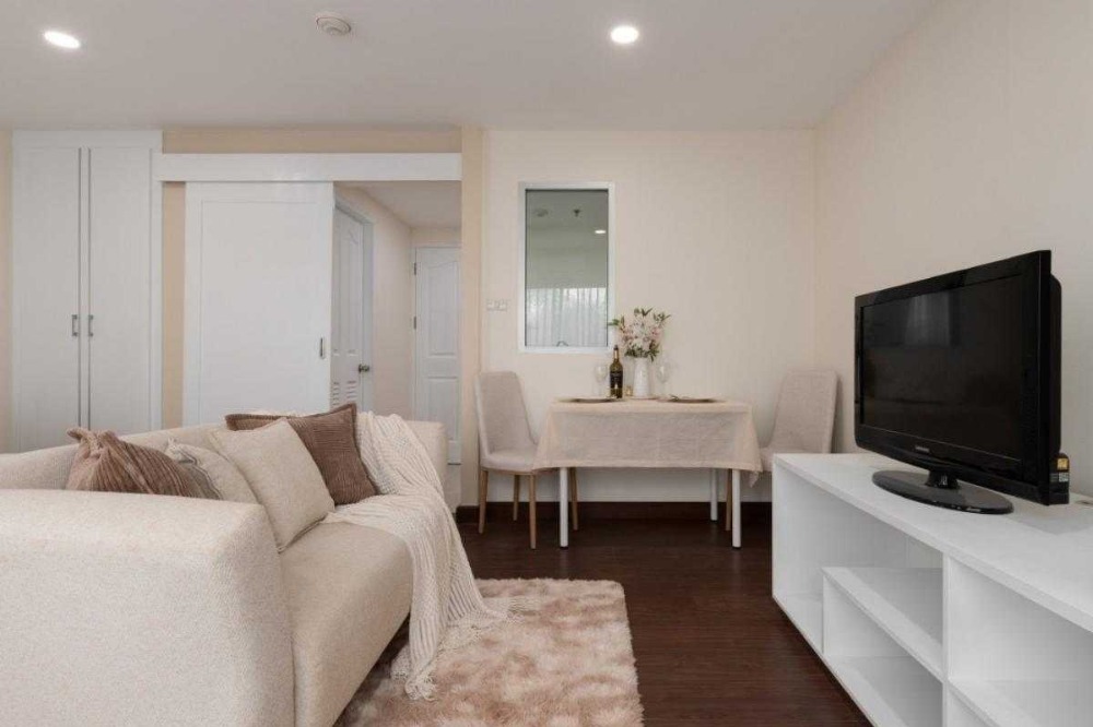 ขายคอนโดอ่อนนุช อุดมสุข : S-ECPS108 ขาย คอนโด ดิ เอสเคป สุขุมวิท 101/1 ตึกA ชั้น4 วิวทิศตะวันตกเฉียงเหนือ 32.3ตร.ม. 1นอน 1น้ำ 1.55 ล้าน 064-959-8900