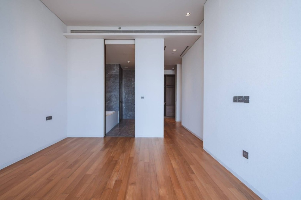 For SaleCondoWongwianyai, Charoennakor : Banyan Tree Residence Bangkok Banyan Tree Residence Riverside Bangkok, 2-bedroom riverfront condo, River front Unit 160 sq.m., price 40.90 million baht*