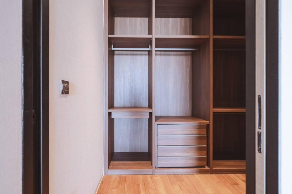 For SaleCondoWongwianyai, Charoennakor : Banyan Tree Residence Bangkok Banyan Tree Residence Riverside Bangkok, 2-bedroom riverfront condo, River front Unit 160 sq.m., price 40.90 million baht*