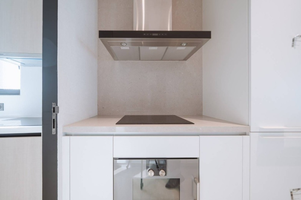 For SaleCondoWongwianyai, Charoennakor : Banyan Tree Residence Bangkok Banyan Tree Residence Riverside Bangkok, 2-bedroom riverfront condo, River front Unit 160 sq.m., price 40.90 million baht*