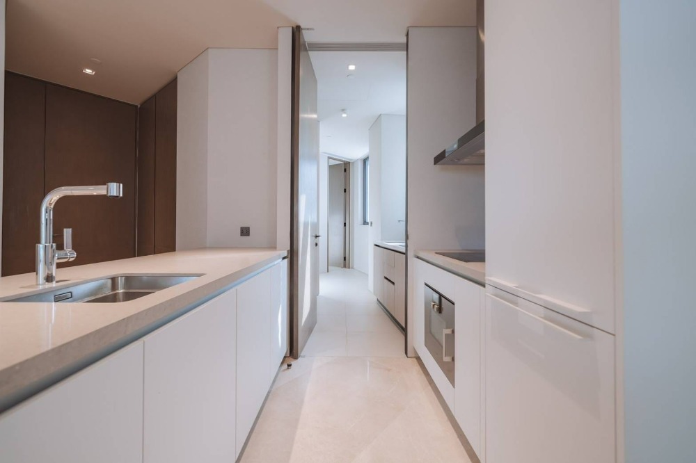 For SaleCondoWongwianyai, Charoennakor : Banyan Tree Residence Bangkok Banyan Tree Residence Riverside Bangkok, 2-bedroom riverfront condo, River front Unit 160 sq.m., price 40.90 million baht*