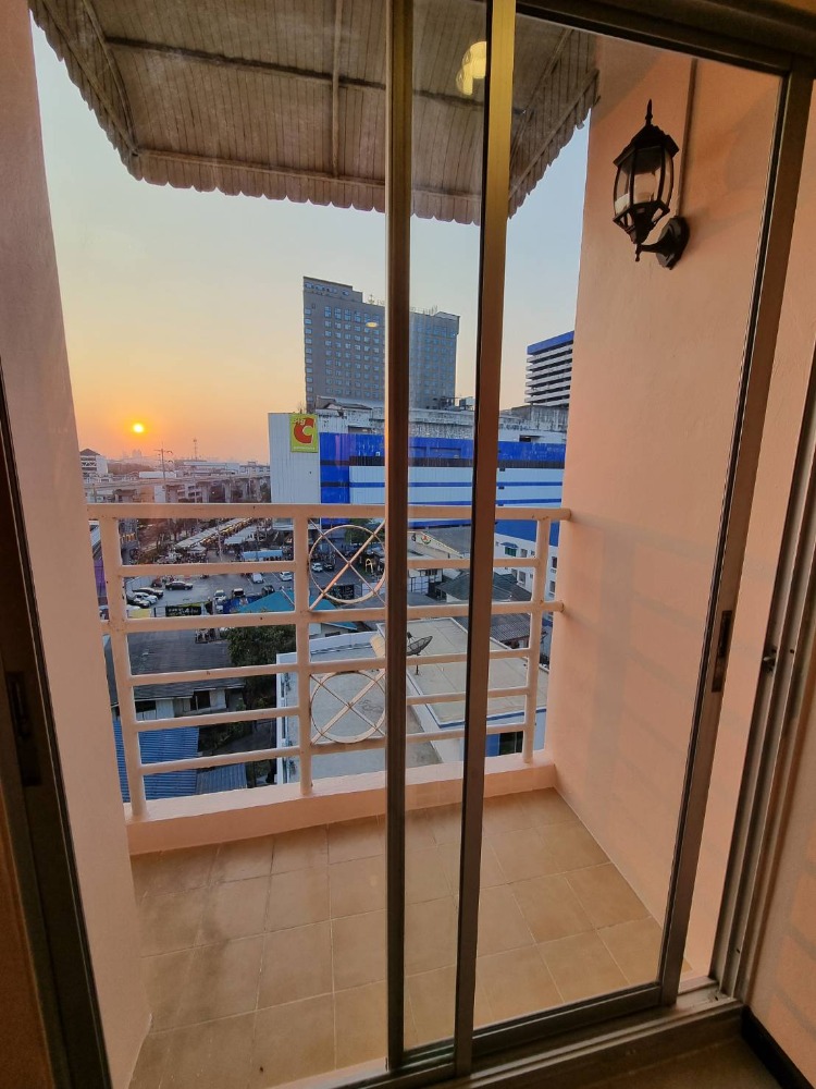 ขายคอนโดโชคชัย4 ลาดพร้าว71 : S-AKLP102 ขาย คอนโด อัสสกาญจน์ เพลส ลาดพร้าว 85 ชั้น8 วิวเมือง 49.35ตรม. 1นอน 1น้ำ 2.88 ล้าน 064-959-8900