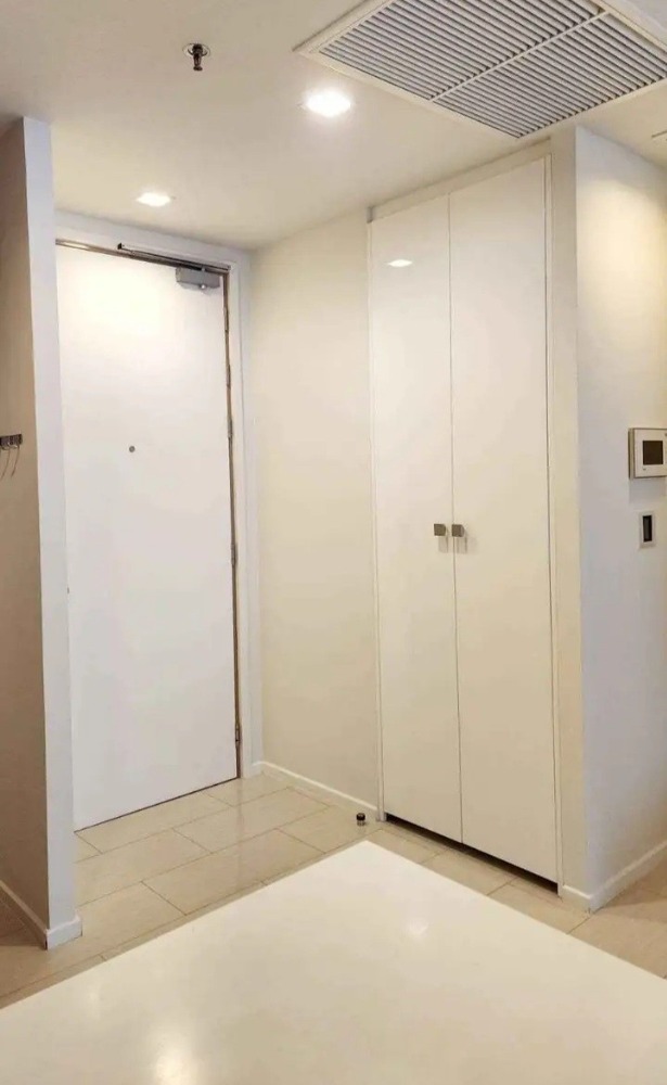 ขายคอนโดพระราม 9 เพชรบุรีตัดใหม่ RCA : S-CLPY106 ขาย คอนโด เซอร์เคิล ลิฟวิ่ง โปรโตไทป์ ชั้น6 วิวเมือง 46.98ตรม. 1นอน 1น้ำ 6.2 ล้าน 064-959-8900