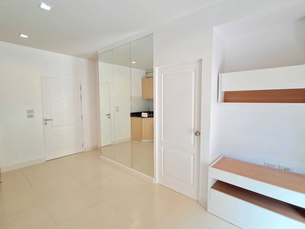 ขายคอนโดเกษตรศาสตร์ รัชโยธิน : S-SDT103 ขาย คอนโด เดอะ ซี้ด เตร์เร่ รัชโยธิน ชั้น6 วิวเมือง 34ตรม. 1นอน 1น้ำ 2.99 ล้าน 064-959-8900