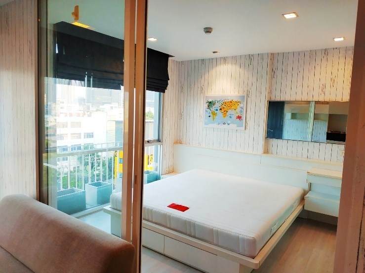 ขายคอนโดอ่อนนุช อุดมสุข : S-RM64103 ขาย คอนโด เดอะ รูม สุขุมวิท 64 ชั้น7 วิวเมือง 42ตรม. 1นอน 1น้ำ 3.08 ล้าน 064-959-8900