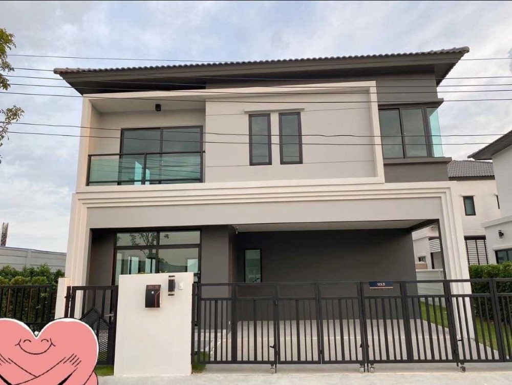 ขายบ้านนวมินทร์ รามอินทรา : S-GORW101 ขาย บ้านเดี่ยว แกรนด์ บริทาเนีย วงแหวน รามอินทรา 2ชั้น  ขนาด 52.2ตรว. พื้นที่ใช้สอย 180ตรม. 4นอน 3น้ำ 8.5 ล้าน 064-959-8900