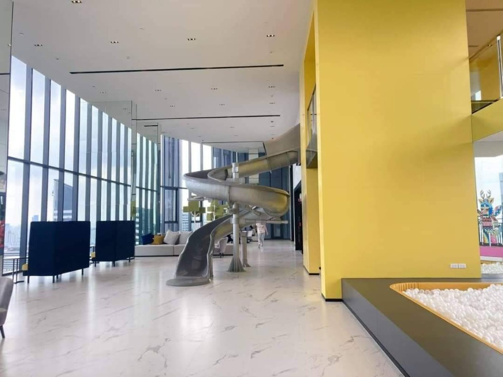 ขายคอนโดพระราม 9 เพชรบุรีตัดใหม่ RCA : IDEO RAMA9-ASOKE  คอนโดพร้อมอยู่ ครบทุกฟังก์ชั่น  450 ม. จาก MRT พระราม 9  เซ็นทรัลพระราม 9  เริ่ม 3.99 ลบ.*