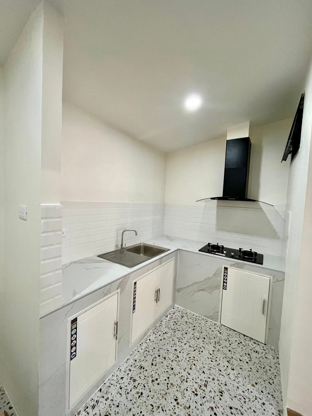 ขายบ้านภูเก็ต : บ้านหลังมุม โซนกะทู้ / Corner House  Kathu, Phuket