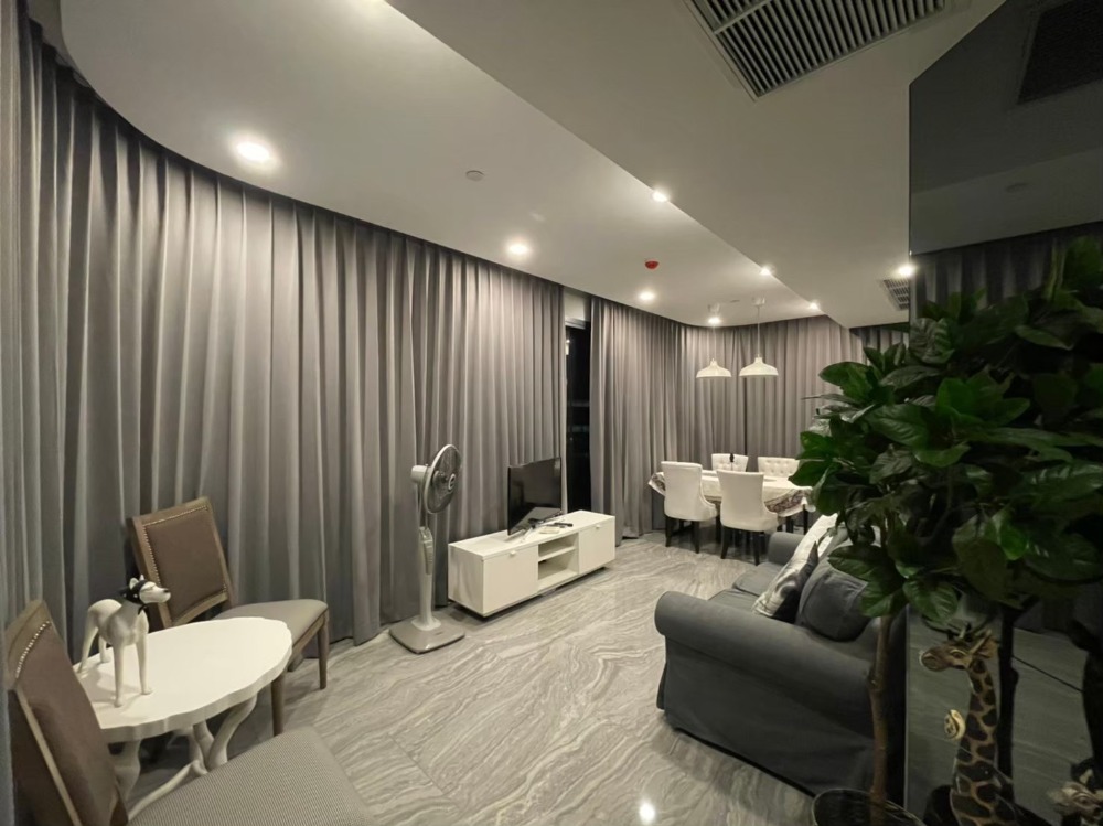 ให้เช่าคอนโดสยาม จุฬา สามย่าน : rent 2 berdooms Ashton Chula - Silom
