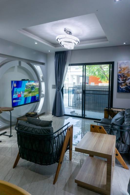 ขายบ้านเลียบทางด่วนรามอินทรา : S-MHAV101 ขาย บ้านเดี่ยว หมู่บ้านมายโฮม อเวนิว รามอินทรา-จตุโชติ 2ชั้น 51.8ตร.ว พื้นที่ใช้สอย 207ตร.ม 3นอน 3น้ำ  6.1 ล้าน 064-959-8900