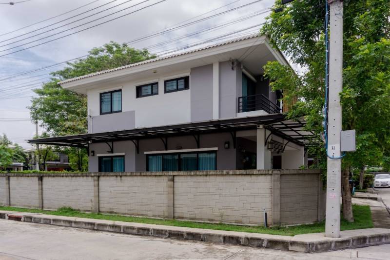 ขายบ้านเลียบทางด่วนรามอินทรา : S-MHAV101 ขาย บ้านเดี่ยว หมู่บ้านมายโฮม อเวนิว รามอินทรา-จตุโชติ 2ชั้น 51.8ตร.ว พื้นที่ใช้สอย 207ตร.ม 3นอน 3น้ำ  6.1 ล้าน 064-959-8900