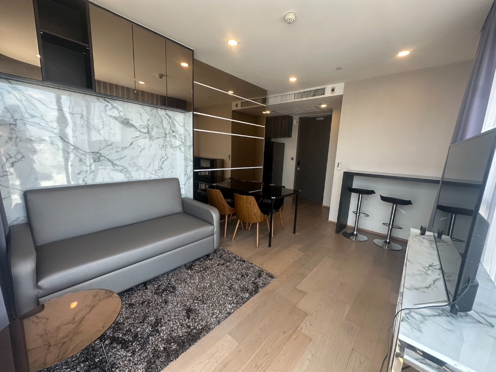ให้เช่าคอนโดสยาม จุฬา สามย่าน : Rent 2 bedrooms Ashton Chula - Silom