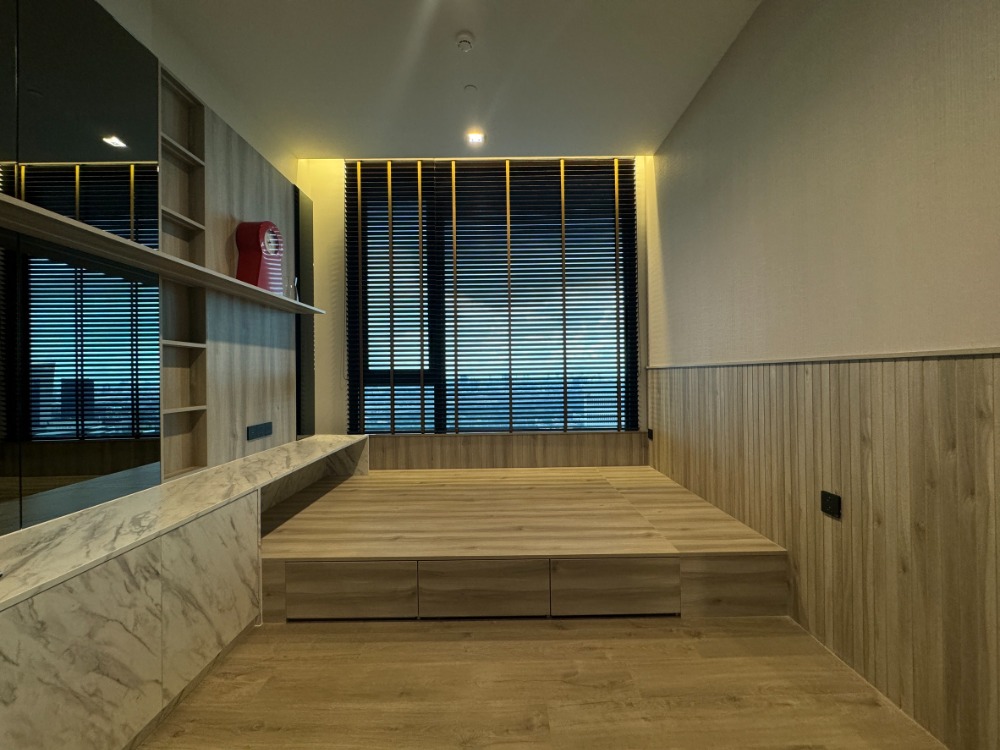 For RentCondoLadprao, Central Ladprao : 2 bedrooms, high floor, fully furnished, ready to move in