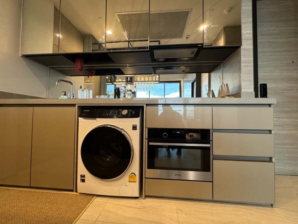 For RentCondoLadprao, Central Ladprao : 2 bedrooms, high floor, fully furnished, ready to move in