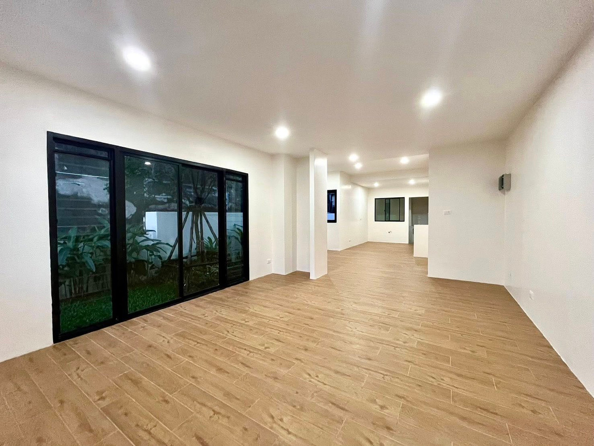 ขายบ้านภูเก็ต : บ้านหลังมุม โซนกะทู้ / Corner House  Kathu, Phuket