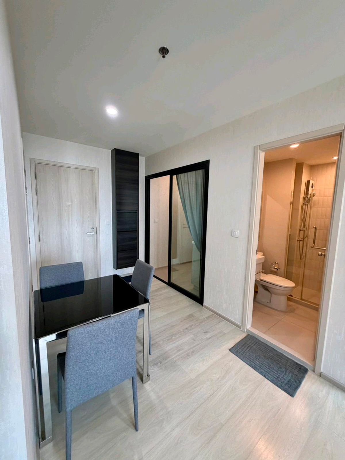 *Owner Post* 2-Bedroom for Rent near Airport Link & Underground Train Loading...
