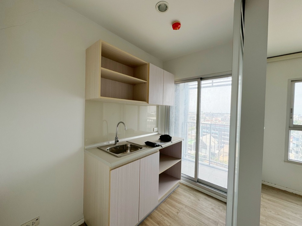 For SaleCondoRathburana, Suksawat : Issi Condo Suksawat Issi Condo Suksawat 8th floor (new room, never occupied) corner room