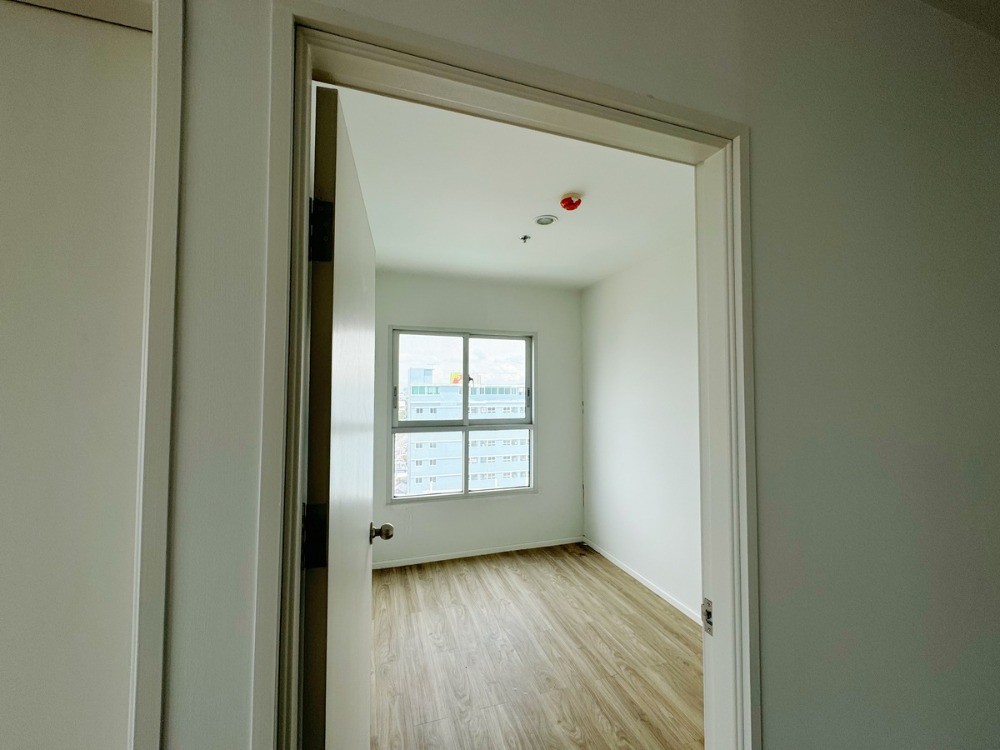For SaleCondoRathburana, Suksawat : Issi Condo Suksawat Issi Condo Suksawat 8th floor (new room, never occupied) corner room