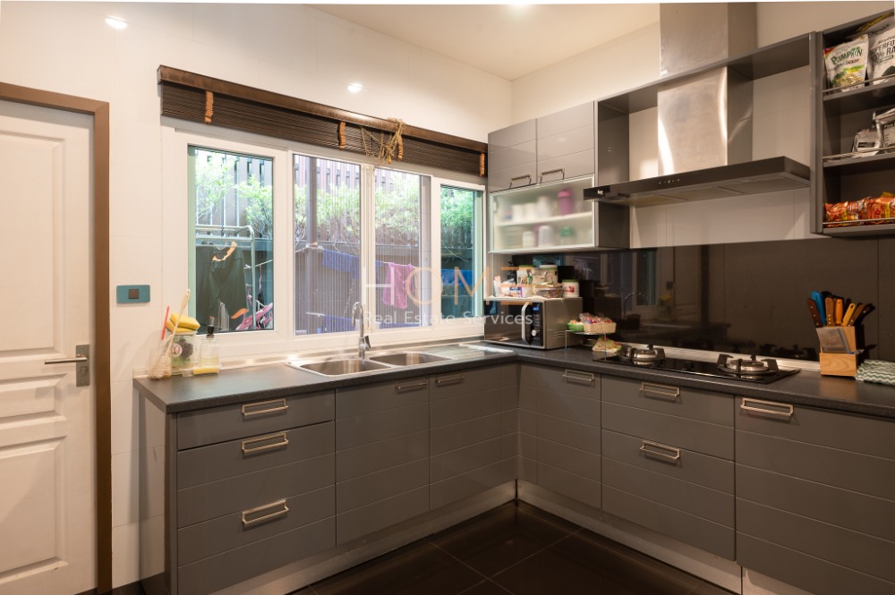 ขายบ้านลาดพร้าว เซ็นทรัลลาดพร้าว : เดอะ แกลเลอรี่ เฮ้าส์ แพทเทิร์น / 3 ห้องนอน (ขาย), The Gallery House Pattern / 3 Bedrooms (FOR SALE) TPM136