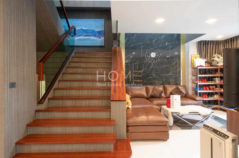 ขายบ้านลาดพร้าว เซ็นทรัลลาดพร้าว : เดอะ แกลเลอรี่ เฮ้าส์ แพทเทิร์น / 3 ห้องนอน (ขาย), The Gallery House Pattern / 3 Bedrooms (FOR SALE) TPM136