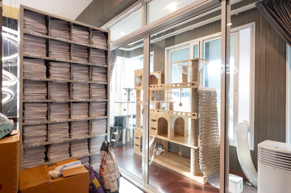 ขายบ้านลาดพร้าว เซ็นทรัลลาดพร้าว : เดอะ แกลเลอรี่ เฮ้าส์ แพทเทิร์น / 3 ห้องนอน (ขาย), The Gallery House Pattern / 3 Bedrooms (FOR SALE) TPM136