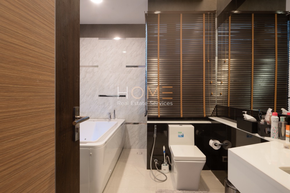 ขายบ้านลาดพร้าว เซ็นทรัลลาดพร้าว : เดอะ แกลเลอรี่ เฮ้าส์ แพทเทิร์น / 3 ห้องนอน (ขาย), The Gallery House Pattern / 3 Bedrooms (FOR SALE) TPM136