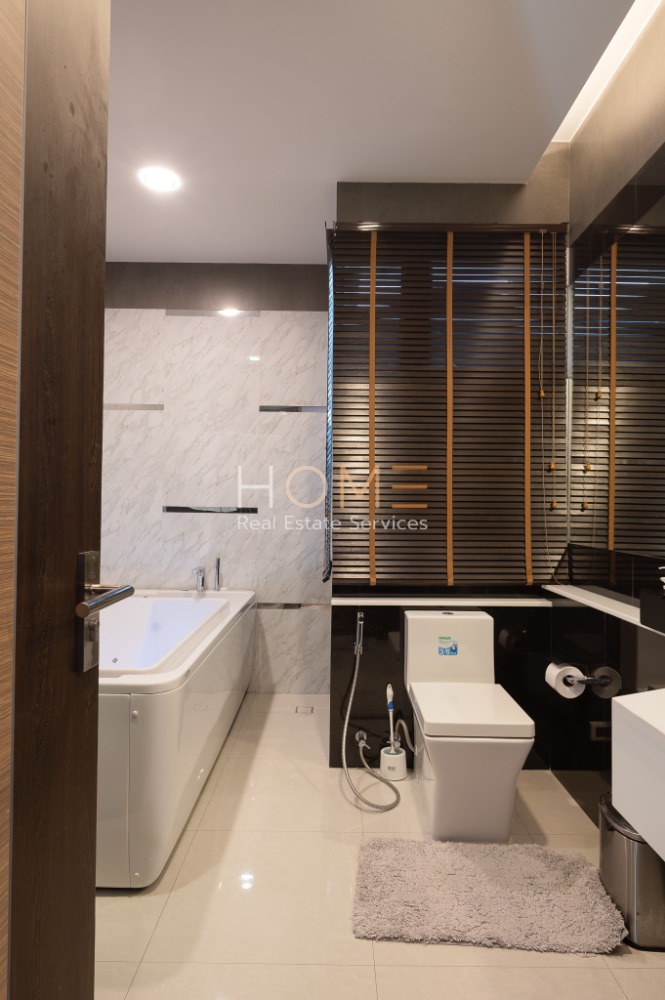 ขายบ้านลาดพร้าว เซ็นทรัลลาดพร้าว : เดอะ แกลเลอรี่ เฮ้าส์ แพทเทิร์น / 3 ห้องนอน (ขาย), The Gallery House Pattern / 3 Bedrooms (FOR SALE) TPM136