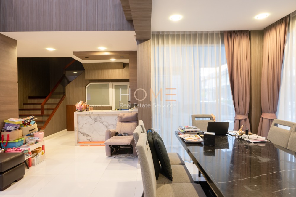 ขายบ้านลาดพร้าว เซ็นทรัลลาดพร้าว : เดอะ แกลเลอรี่ เฮ้าส์ แพทเทิร์น / 5 ห้องนอน (ขาย), The Gallery House Pattern / 5 Bedrooms (FOR SALE) TPM137