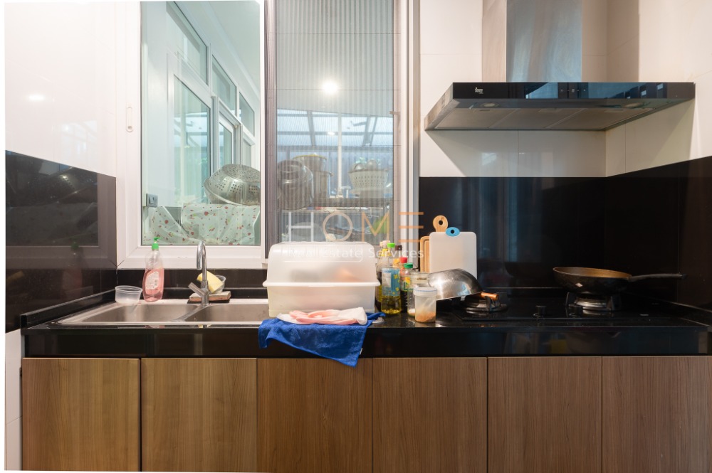 ขายบ้านลาดพร้าว เซ็นทรัลลาดพร้าว : เดอะ แกลเลอรี่ เฮ้าส์ แพทเทิร์น / 5 ห้องนอน (ขาย), The Gallery House Pattern / 5 Bedrooms (FOR SALE) TPM137