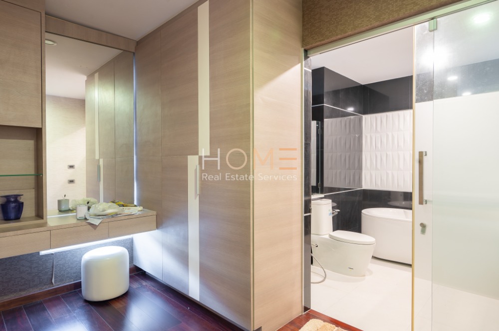 ขายบ้านลาดพร้าว เซ็นทรัลลาดพร้าว : เดอะ แกลเลอรี่ เฮ้าส์ แพทเทิร์น / 5 ห้องนอน (ขาย), The Gallery House Pattern / 5 Bedrooms (FOR SALE) TPM137