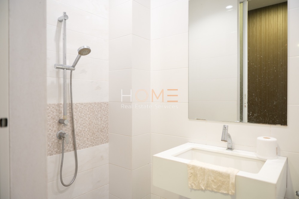 ขายบ้านลาดพร้าว เซ็นทรัลลาดพร้าว : เดอะ แกลเลอรี่ เฮ้าส์ แพทเทิร์น / 5 ห้องนอน (ขาย), The Gallery House Pattern / 5 Bedrooms (FOR SALE) TPM137