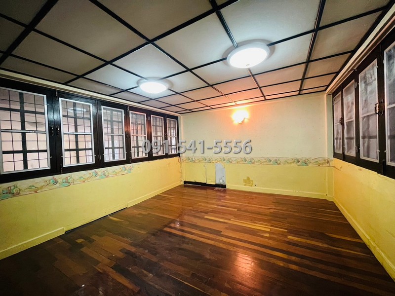 For SaleHouseSapankwai,Jatujak : 2 houses for sale in each other next to each other