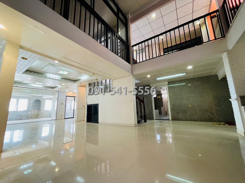 For SaleHouseSapankwai,Jatujak : 2 houses for sale in each other next to each other