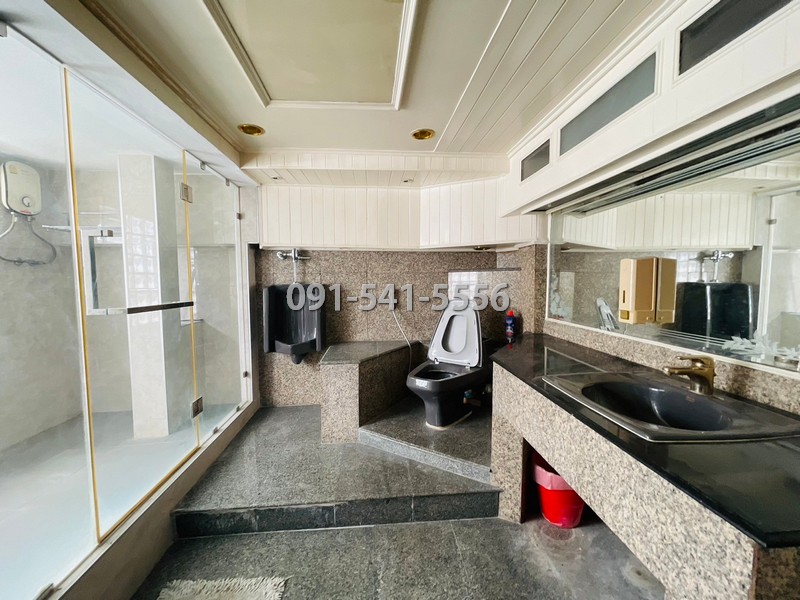 For SaleHouseSapankwai,Jatujak : 2 houses for sale in each other next to each other