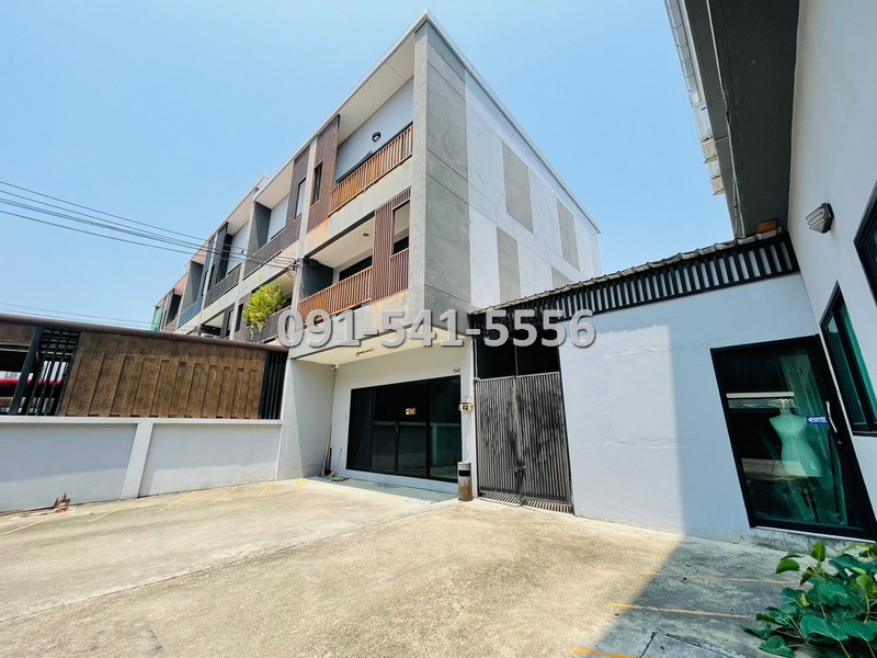 ขายอาคารพาณิชย์เลียบทางด่วนรามอินทรา : ขาย เซ้ง อาคารพาณิชย์ รามคำแหง 21 ใกล้จุดขึ้นลงทางด่วน ตึกแถว 3 ชั้น 4 คูหา พื้นที่ 154 ตรว