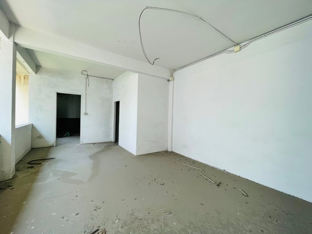 For SaleShop HouseBang Sue, Wong Sawang, Tao Pun : For sale: 4.5-storey building with roof terrace, house and land attached to the building, very good location on Prachachuen Road, convenient transportation