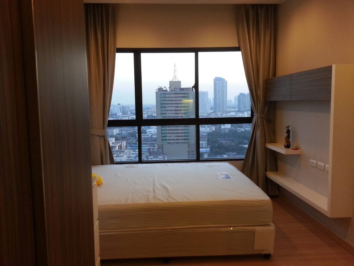 ให้เช่าคอนโดวงเวียนใหญ่ เจริญนคร : ให้เช่า คอนโด Urbano Absolute  ใกล้รถไฟฟ้า BTS กรุงธนบุรี เพียง 320 เมตร