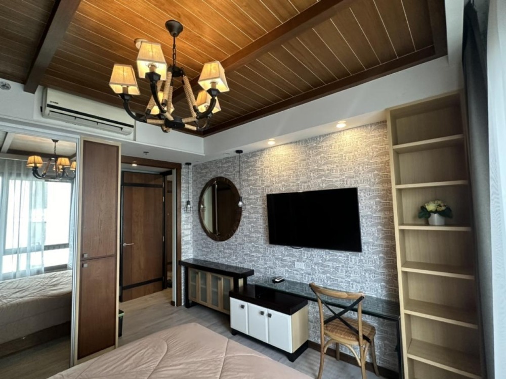 ขายคอนโดสุขุมวิท อโศก ทองหล่อ : S-TLE111 ขาย คอนโด เดอะ ลอฟท์ เอกมัย ชั้น17  วิวทิศตะวันออก 47.5ตร.ม. 1นอน 1น้ำ 8.9 ล้าน  064-959-8900