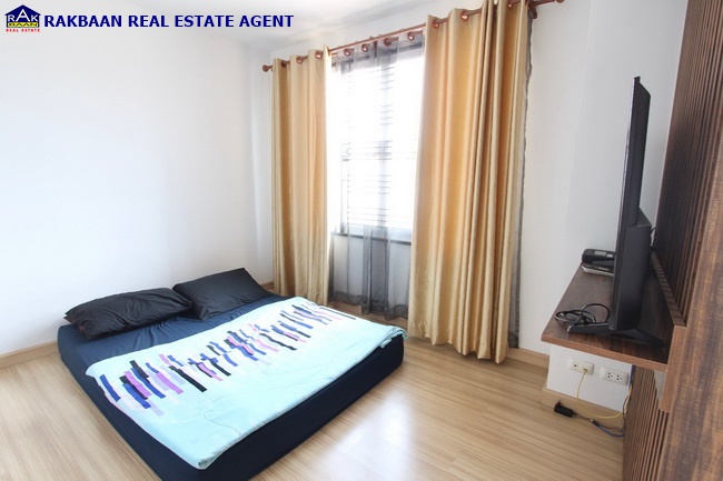 ขายทาวน์โฮมปทุมธานี รังสิต ธรรมศาสตร์ : ขายพฤกษาวิลล์ 111 รังสิต - เวิร์คพอยท์ หลังมุม (ราคาพิเศษต่ำกว่าทุน) 24.5 ตร.ว. 4 นอน ต่อเติมครัว พร้อมอยู่ ของแถมเพียบ