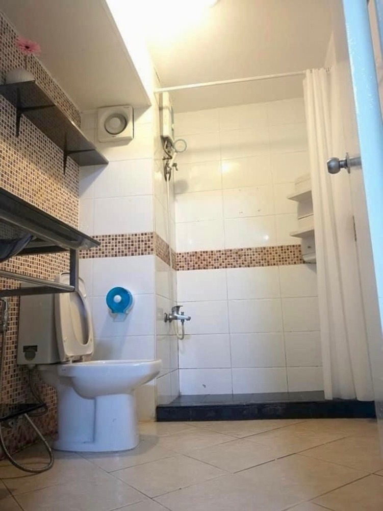 ขายคอนโดเสรีไทย-นิด้า : S-ASKP103 ขาย คอนโด อัสสกาญจน์เพลส ทวินคอนโด อาคาร 11 รามคำแหง  ตึก12A  ชั้น3  วิวตึก 38ตร.ม. 1นอน 1น้ำ 1.29 ล้าน 064-959-8900