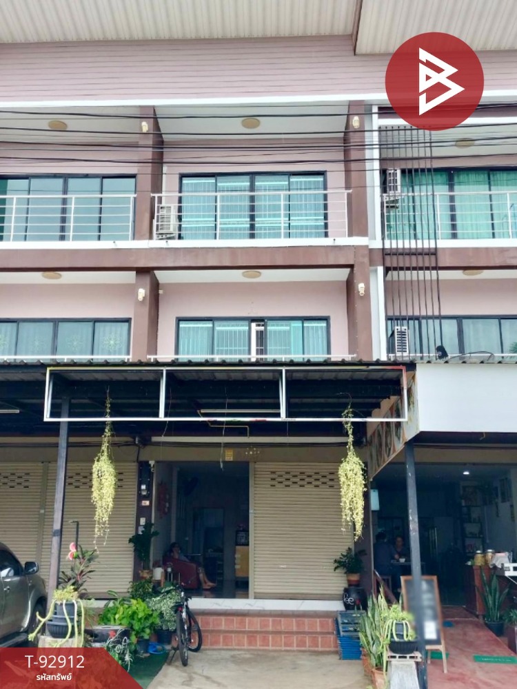 For SaleTownhomePhetchabun : Townhouse for sale, area 28.1 square wah, Lom Sak, Phetchabun