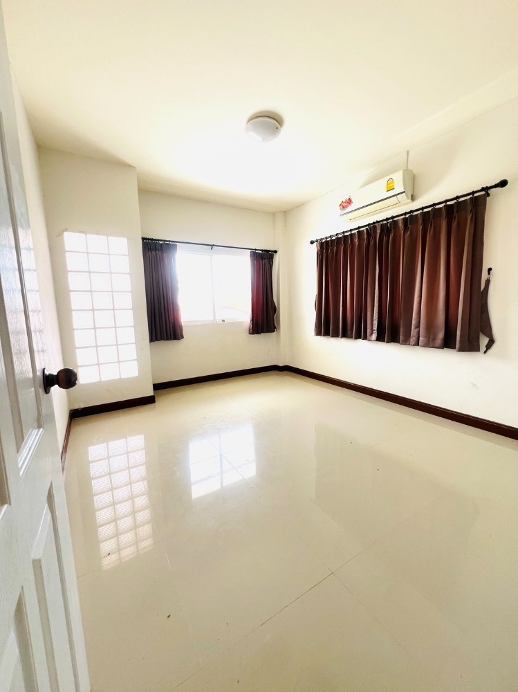 ขายบ้านมีนบุรี-ร่มเกล้า : ขาย บ้านคริสตัล ฉลองกรุง หนองจอก บ้านหลังมุม