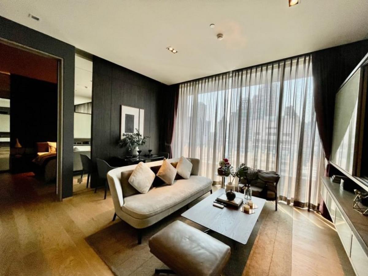 For RentCondoSilom, Saladaeng, Bangrak : 📍Condo for rent : Saladaeng One 1 bed, Luxury condo near Silom Lumphini and Wireless Rd. 🌃