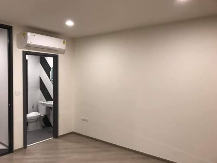 ขายคอนโดวิภาวดี ดอนเมือง หลักสี่ : S-TBSM121 ขาย คอนโด เดอะเบส สะพานใหม่ ชั้น2 วิวเมือง 28.37ตรม. 1นอน 1น้ำ 2.8 ล้าน  064-959-8900