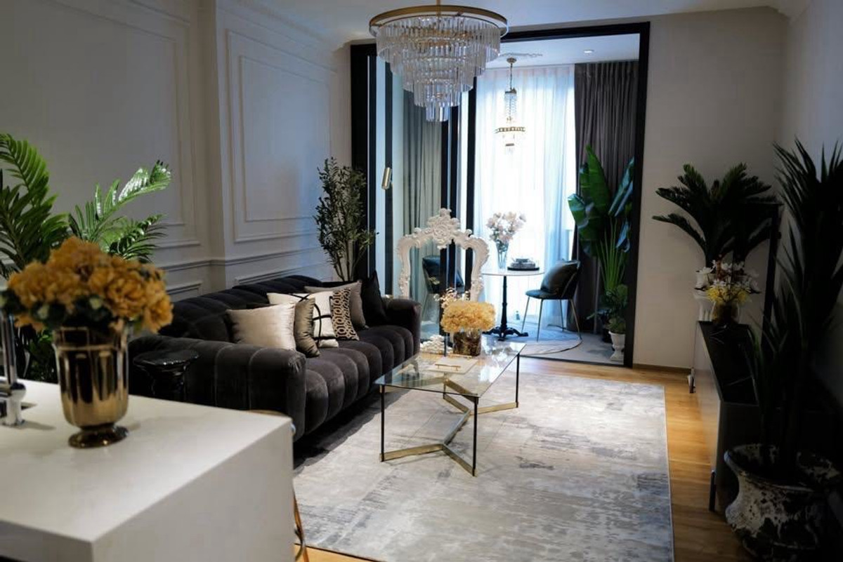 ให้เช่าคอนโดสุขุมวิท อโศก ทองหล่อ : 🔥เช่าด่วน🔥BEATNIQ Sukhumvit 32 คอนโด 1 ห้องนอน 1 ห้องน้ำ มีอ่างอาบน้ำ ขนาด 57 ตร.ม. ชั้น 7 เฟอร์นิเจอครบ ตกแต่งหรูหราเต็มรูปแบบ พร้อมอยู่ วิวเมือง วิวโล่ง