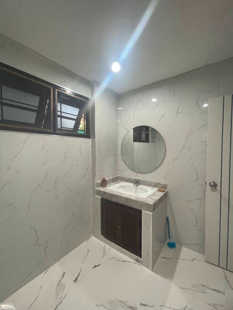 ขายบ้านนวมินทร์ รามอินทรา : S-HCRW101 ขาย บ้านเดี่ยว หมู่บ้านชัยพฤกษ์ รามอินทรา วัชรพล 2ชั้น 78ตร.ว พื้นที่ใช้สอย 312ตร.ม 3นอน 3น้ำ 7.9 ล้าน 064-959-8900