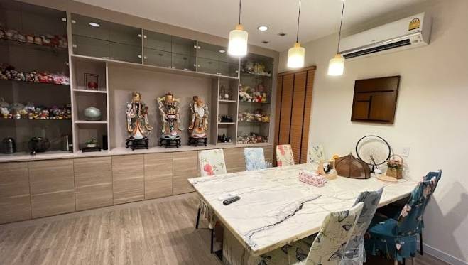 ขายบ้านนวมินทร์ รามอินทรา : S-HSKR101 ขาย บ้านเดี่ยว หมู่บ้านไซมิสคิน รามอินทรา 64 2ชั้น 95.6ตร.ว พื้นที่ใช้สอย 334ตร.ม 4นอน 5น้ำ 18.5 ล้าน 064-959-8900