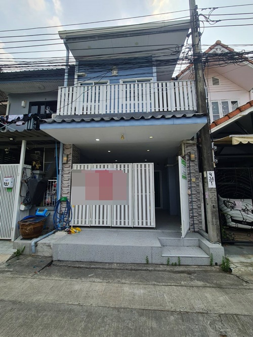 For SaleTownhomeLadprao101, Happy Land, The Mall Bang Kapi : Townhouse for sale, 2 floors, Ban Sena Villa Village, Bang Kapi, area 17 sq m. - 06159